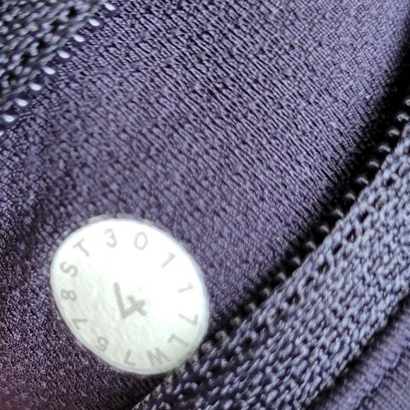 Lululemon Speed Short 4-way Stretch 2.5" Midnight Navy size 4 - Picture 6 of 8